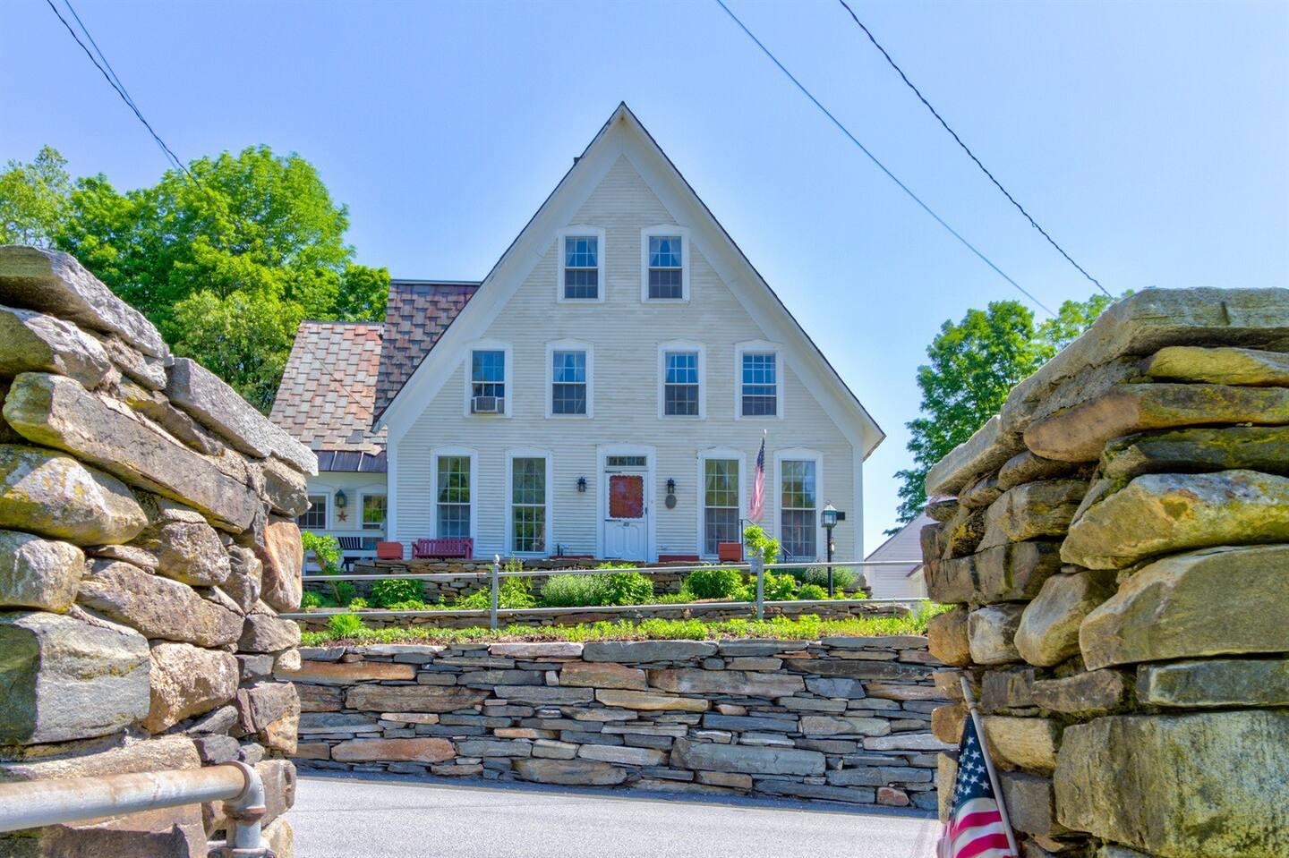 41 Lawrence Hill Road