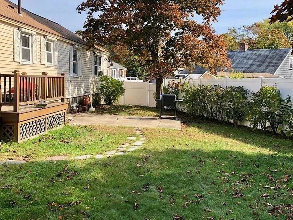 Photo of 30 Whipple Court, Portsmouth, NH 03801 (MLS # 5069225)