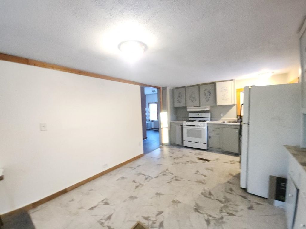 Photo of 20 Elmwood Trailer Park Road, Danbury, NH 03230 (MLS # 5052544)