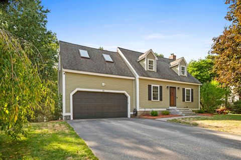32 Louisburg Circle Exeter NH 03833
