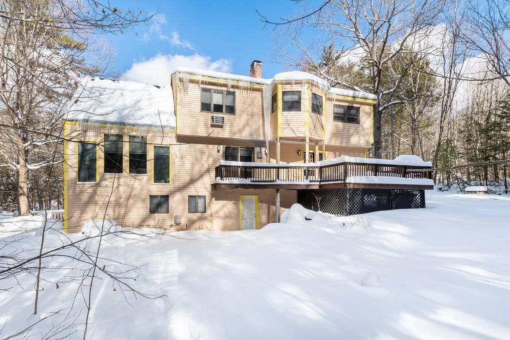 Photo of 490 Meredith Center Road, Laconia, NH 03246 (MLS # 5075721)