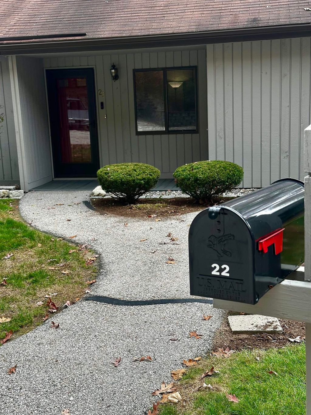 Photo of 22 Essex Green Court, Merrimack, NH 03054 (MLS # 5073085)