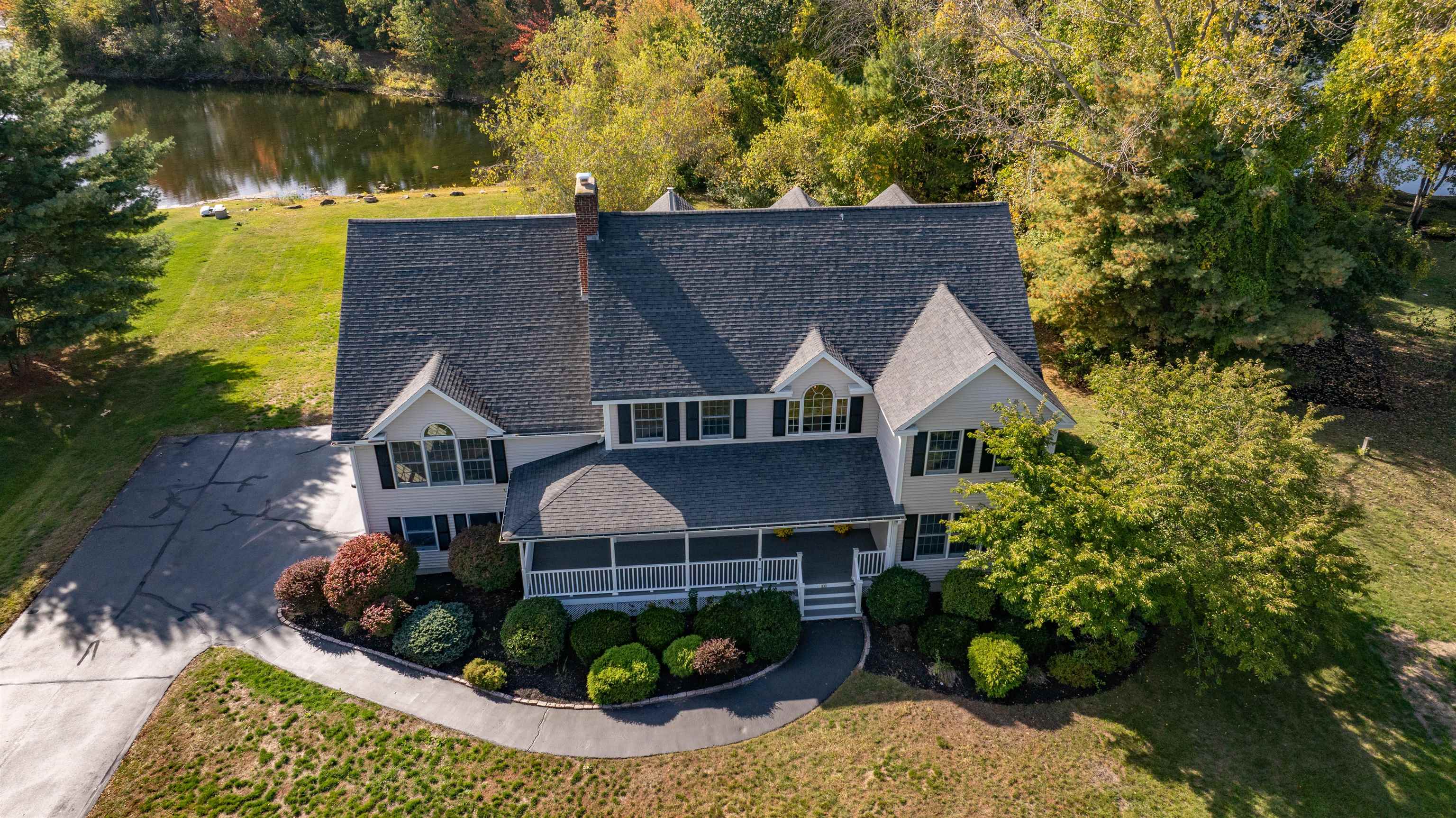 10 Brook Hollow Drive