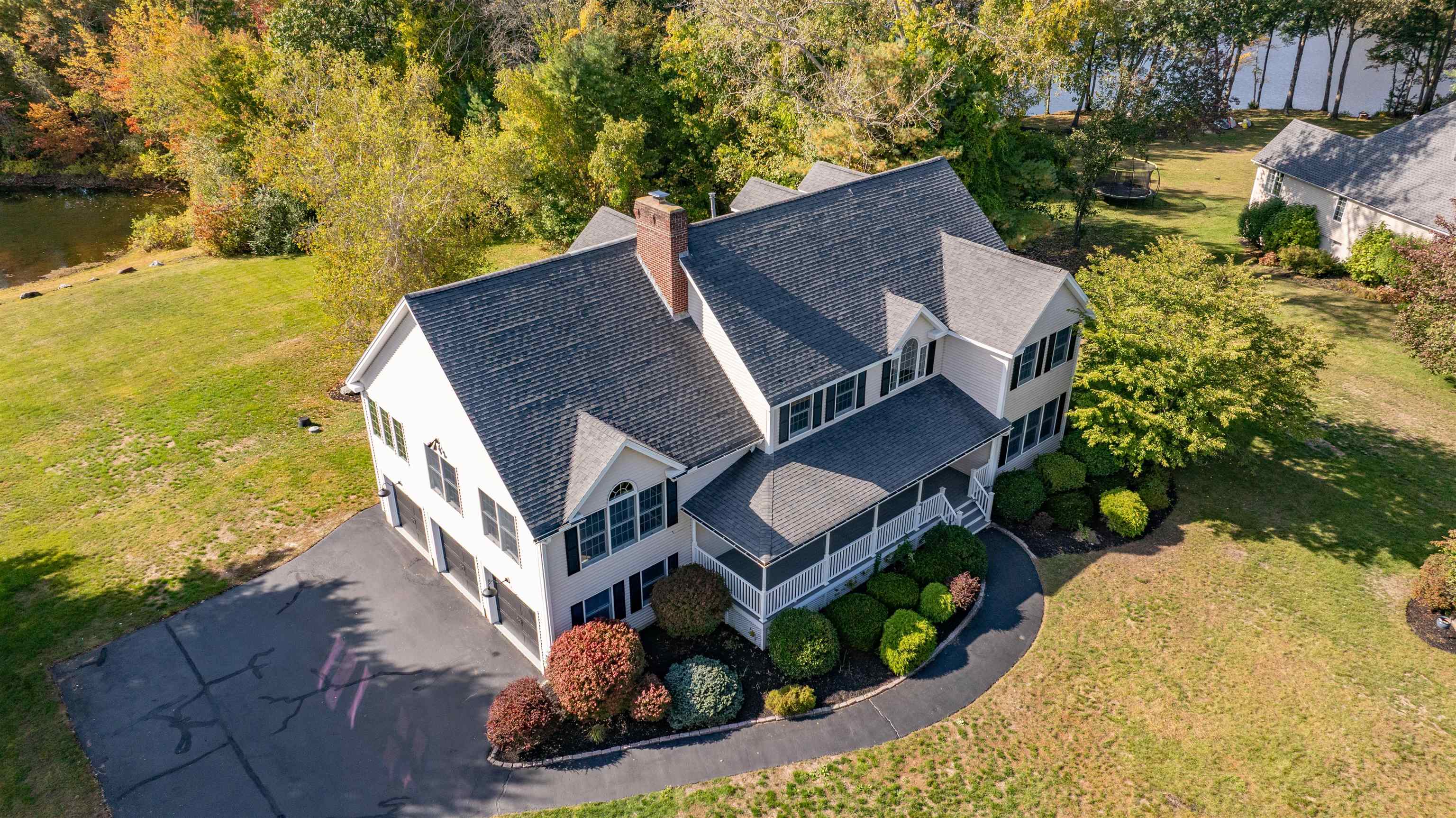 10 Brook Hollow Drive
