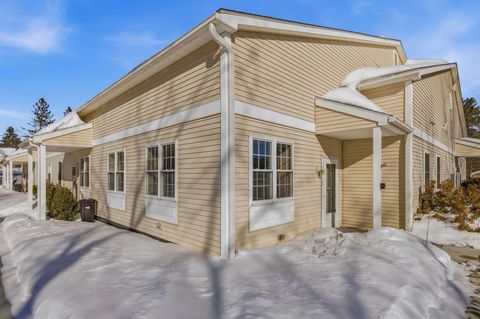 Photo of 95 Court Street #1, Exeter, NH 03833 (MLS # 5075729)