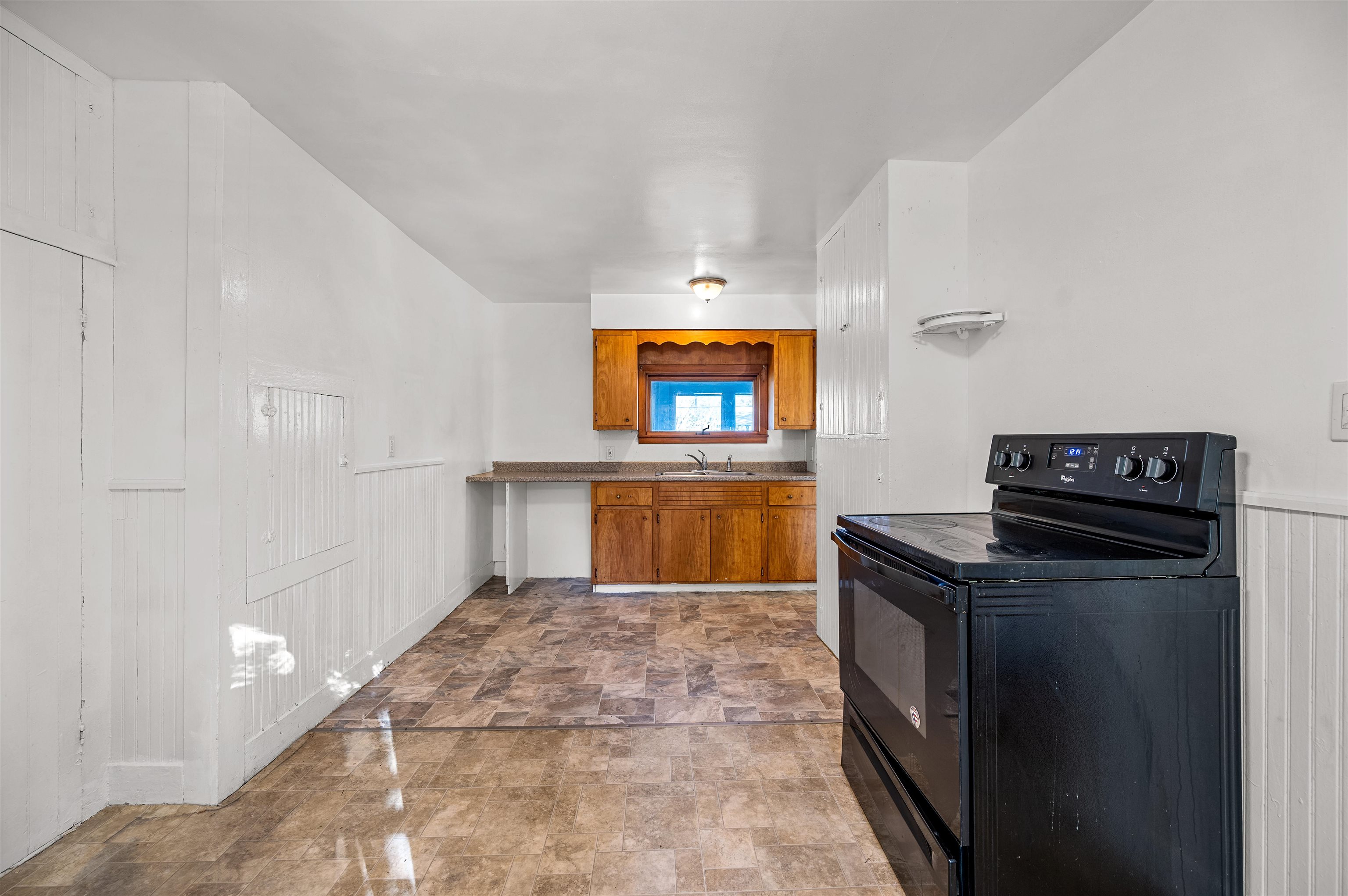 Johnson, Vermont 05656, United States, 7 Bedrooms Bedrooms, ,Residential,Active,222595