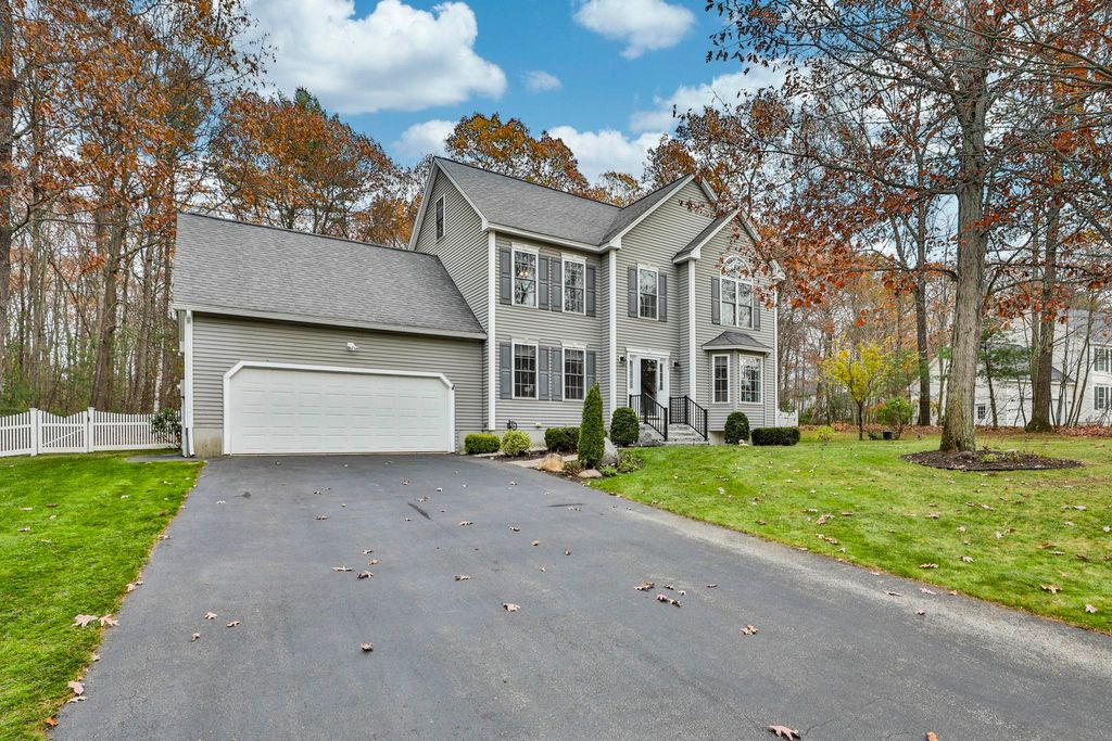 Photo of 509 Ashley Drive, Pembroke, NH 03275 (MLS # 5068998)