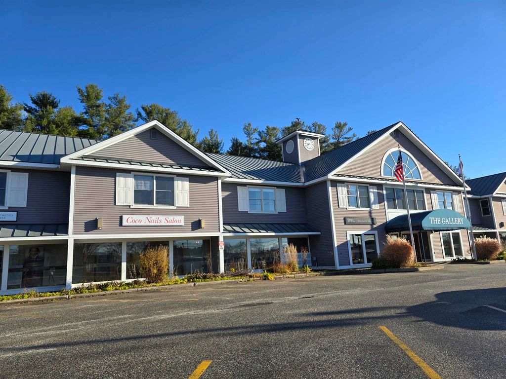 Photo of 276 Newport Road #209/211, New London, NH 03257 (MLS # 5033651)