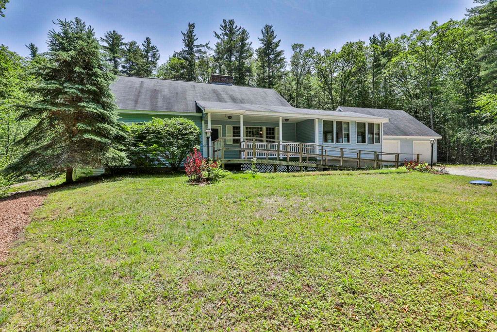 Photo of 31 Cross Road, Mont Vernon, NH 03057 (MLS # 5047610)