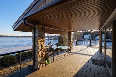 Photo of 26 Myrtle Drive, Moultonborough, NH 03254 (MLS # 5081852)