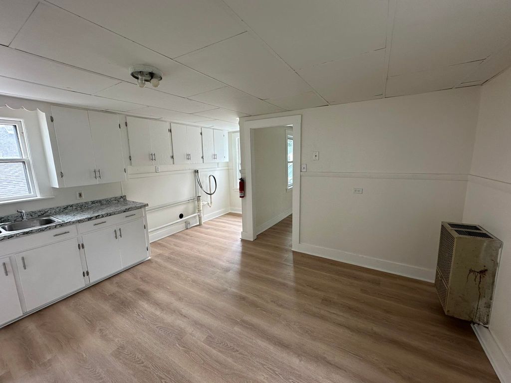 Photo of 28 Chestnut Street #Upstairs, Rochester, NH 03867 (MLS # 5049651)