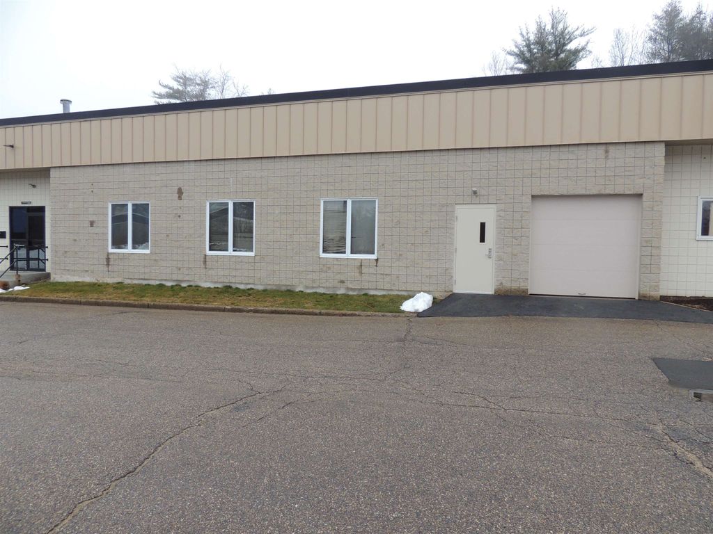 Photo of 14 Lexington Drive #4, Laconia, NH 03246 (MLS # 5065877)