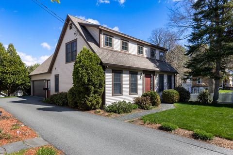 Photo of 8 Fairview Avenue, Hanover, NH 03755 (MLS # 5086098)