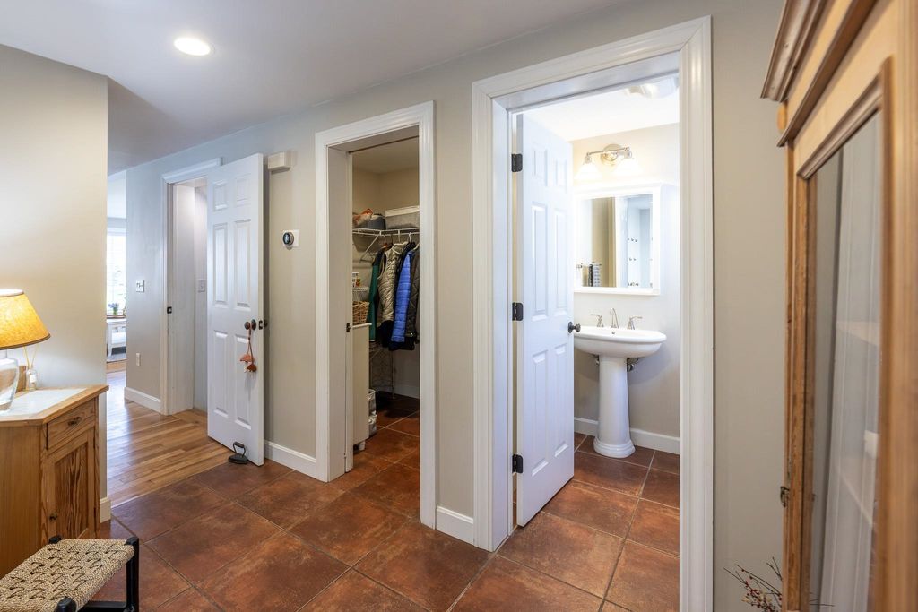 Photo of 8 Fairview Avenue, Hanover, NH 03755 (MLS # 5086098)