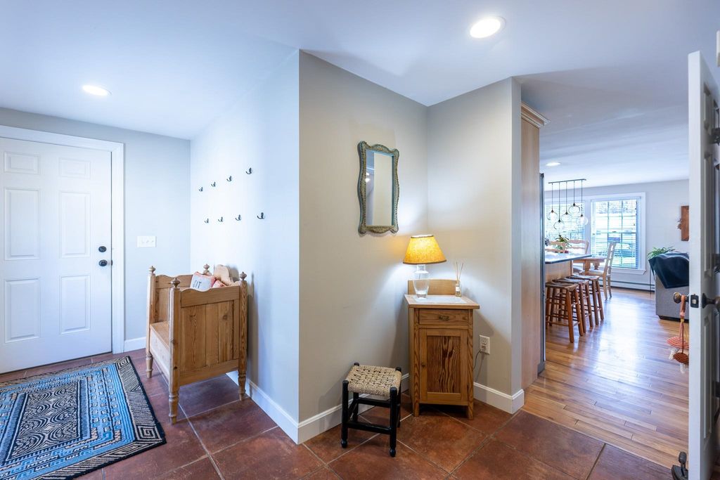 Photo of 8 Fairview Avenue, Hanover, NH 03755 (MLS # 5086098)