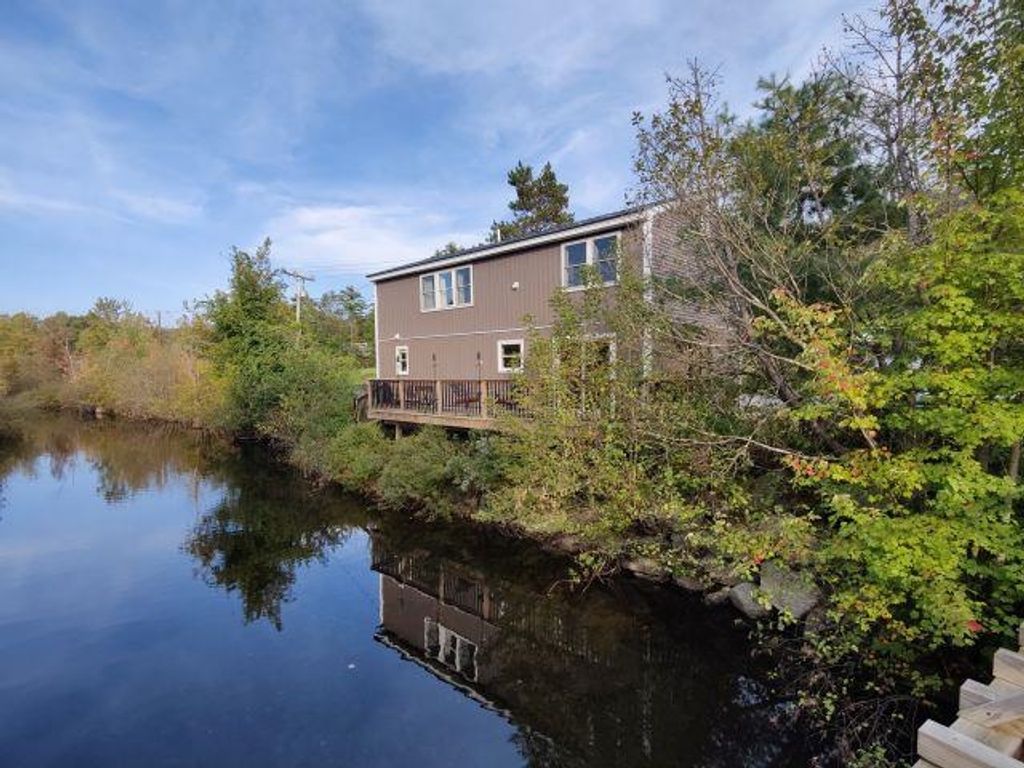 Photo of 162 Lower Main Street, Sunapee, NH 02782 (MLS # 5084291)