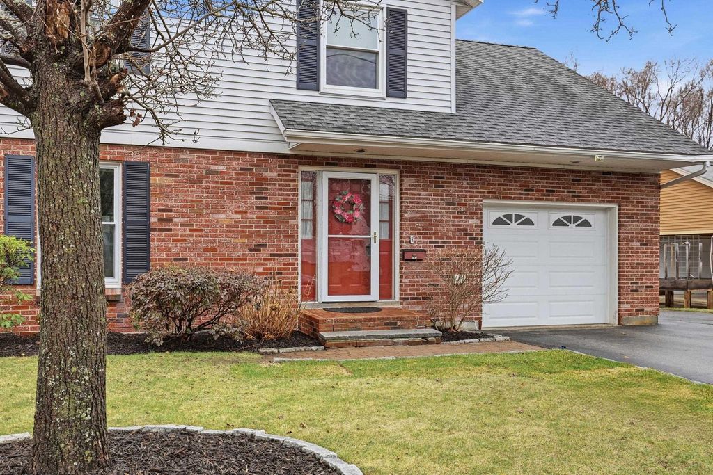 Photo of 147 Leewood Street, Manchester, NH 03103 (MLS # 5082287)