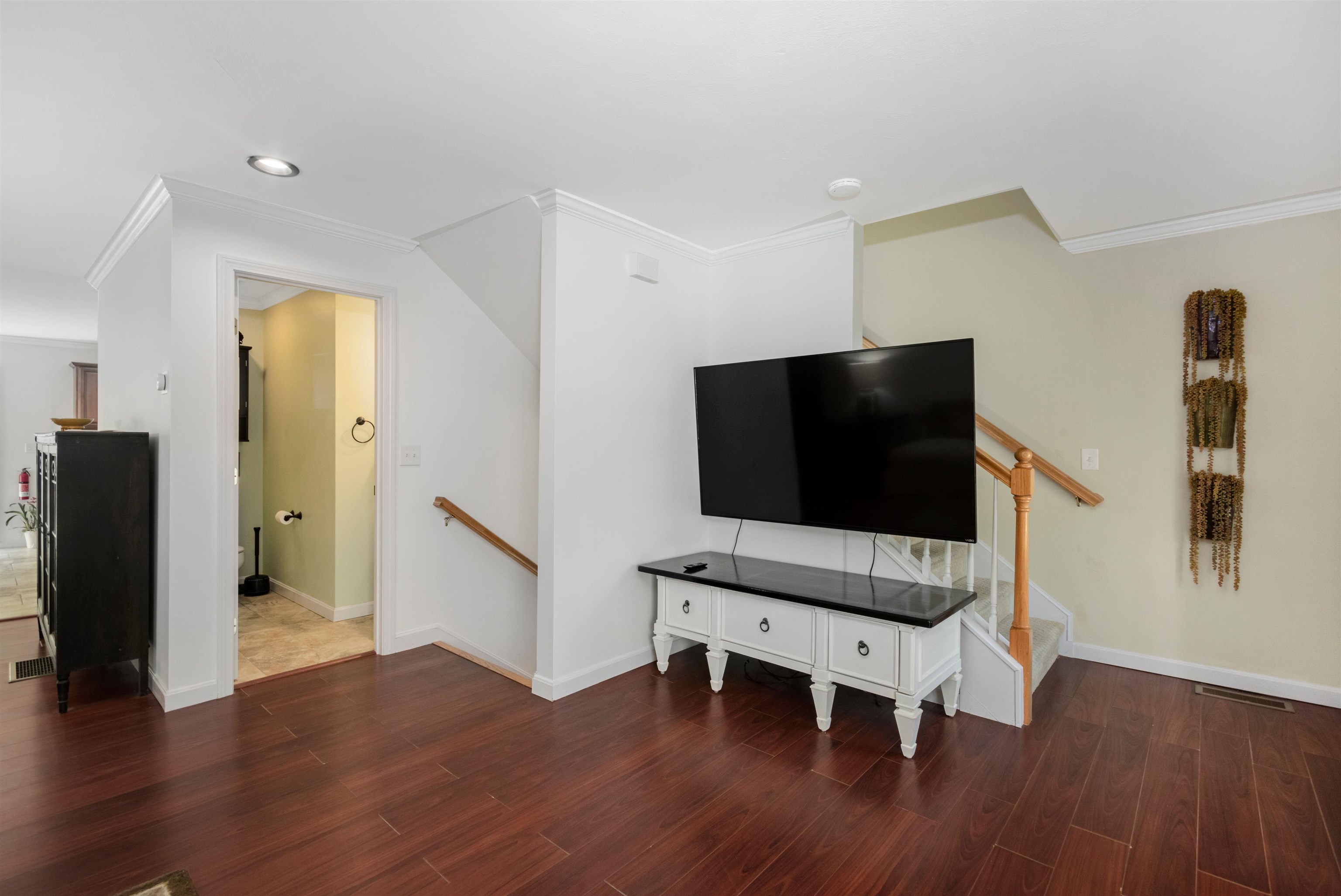 11 Canterberry Court B