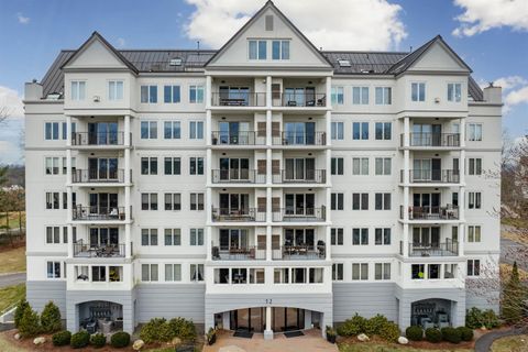 Photo of 12 Mountain Laurels Drive #504, Nashua, NH 03062 (MLS # 5088659)