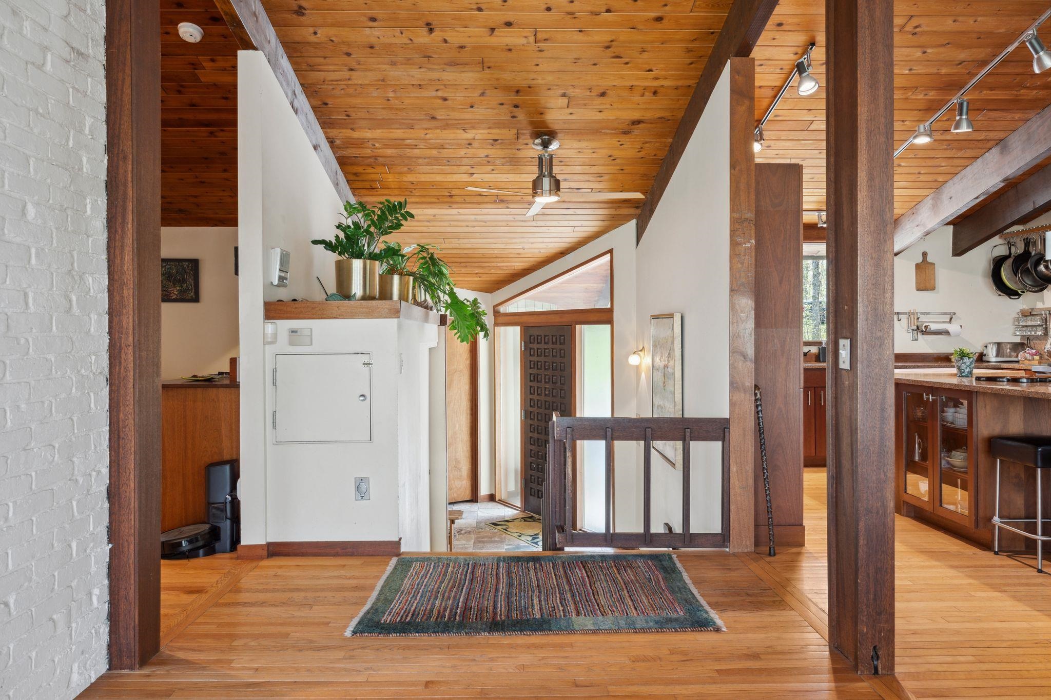 Hanover, New Hampshire 03755, United States, 4 Bedrooms Bedrooms, ,4 BathroomsBathrooms,Residential,Active,133488