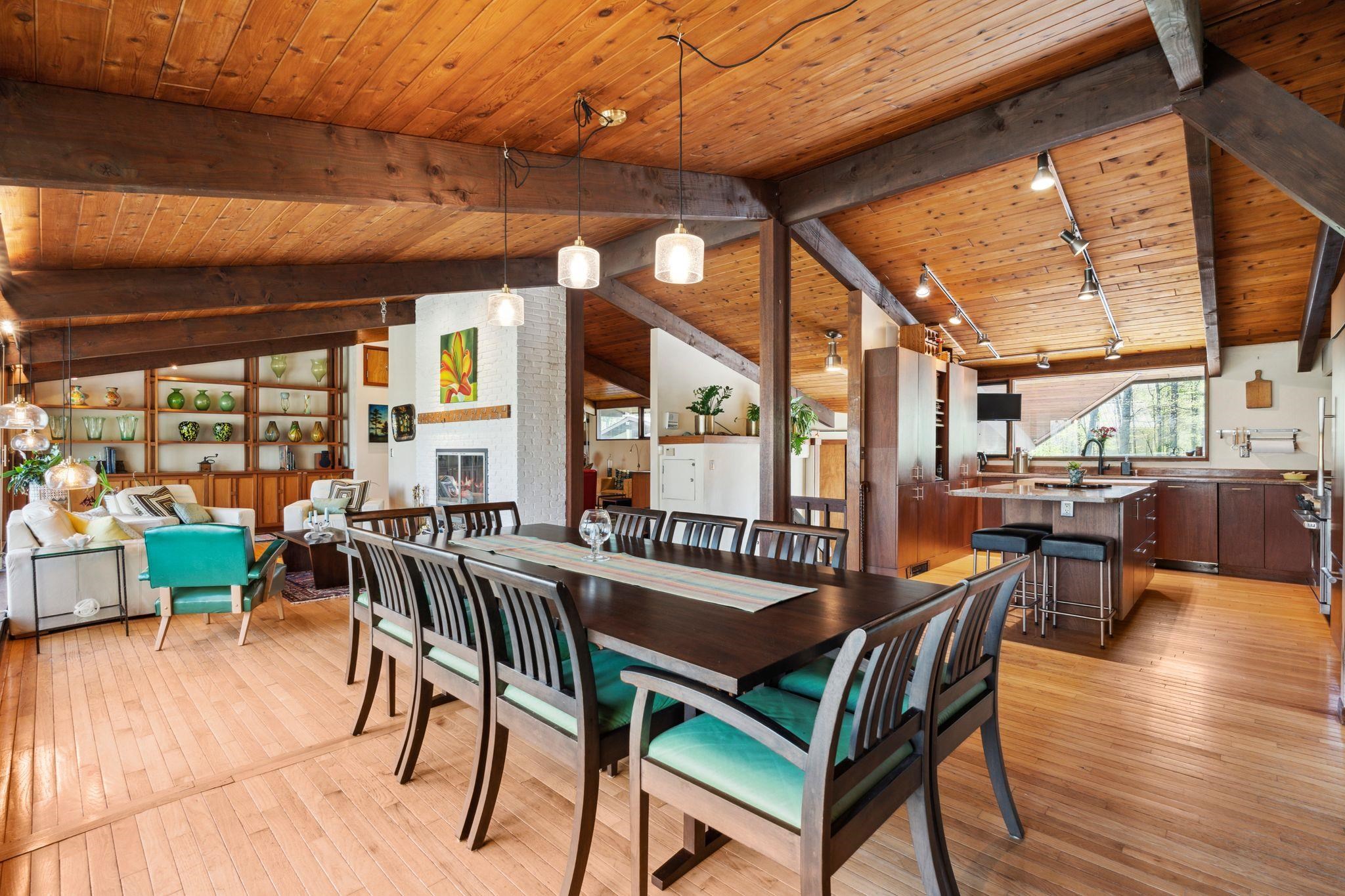 Hanover, New Hampshire 03755, United States, 4 Bedrooms Bedrooms, ,4 BathroomsBathrooms,Residential,Active,133488