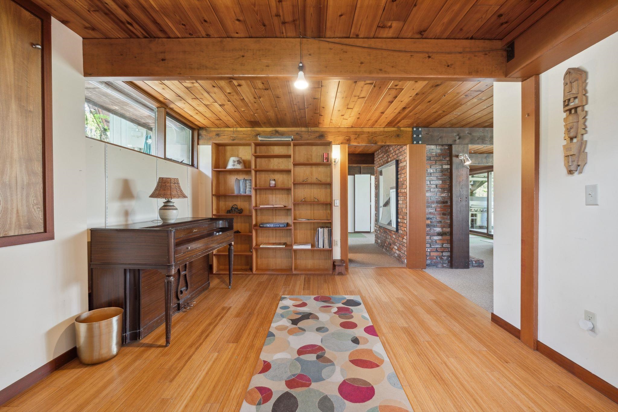 Hanover, New Hampshire 03755, United States, 4 Bedrooms Bedrooms, ,4 BathroomsBathrooms,Residential,Active,133488