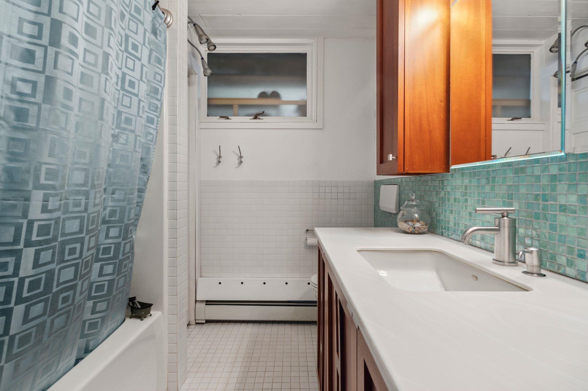 Hanover, New Hampshire 03755, United States, 4 Bedrooms Bedrooms, ,4 BathroomsBathrooms,Residential,Active,133488