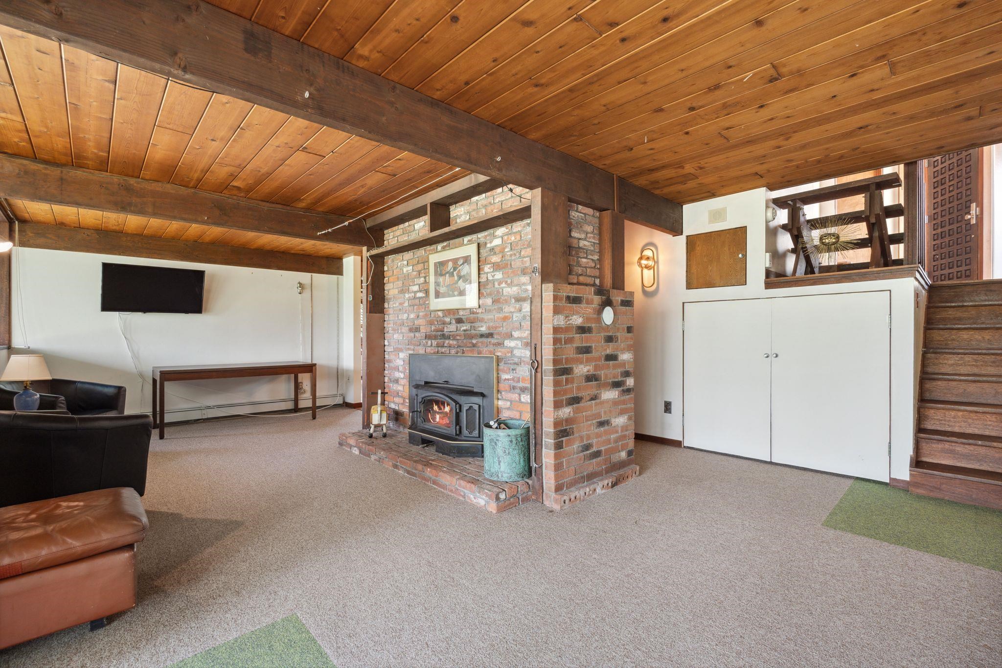 Hanover, New Hampshire 03755, United States, 4 Bedrooms Bedrooms, ,4 BathroomsBathrooms,Residential,Active,133488