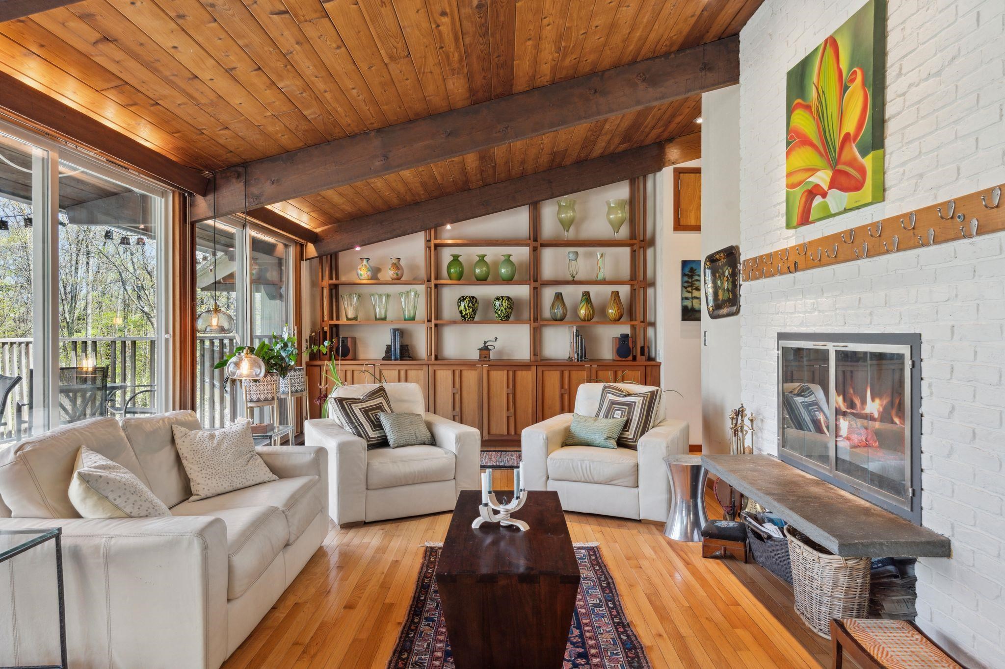 Hanover, New Hampshire 03755, United States, 4 Bedrooms Bedrooms, ,4 BathroomsBathrooms,Residential,Active,133488