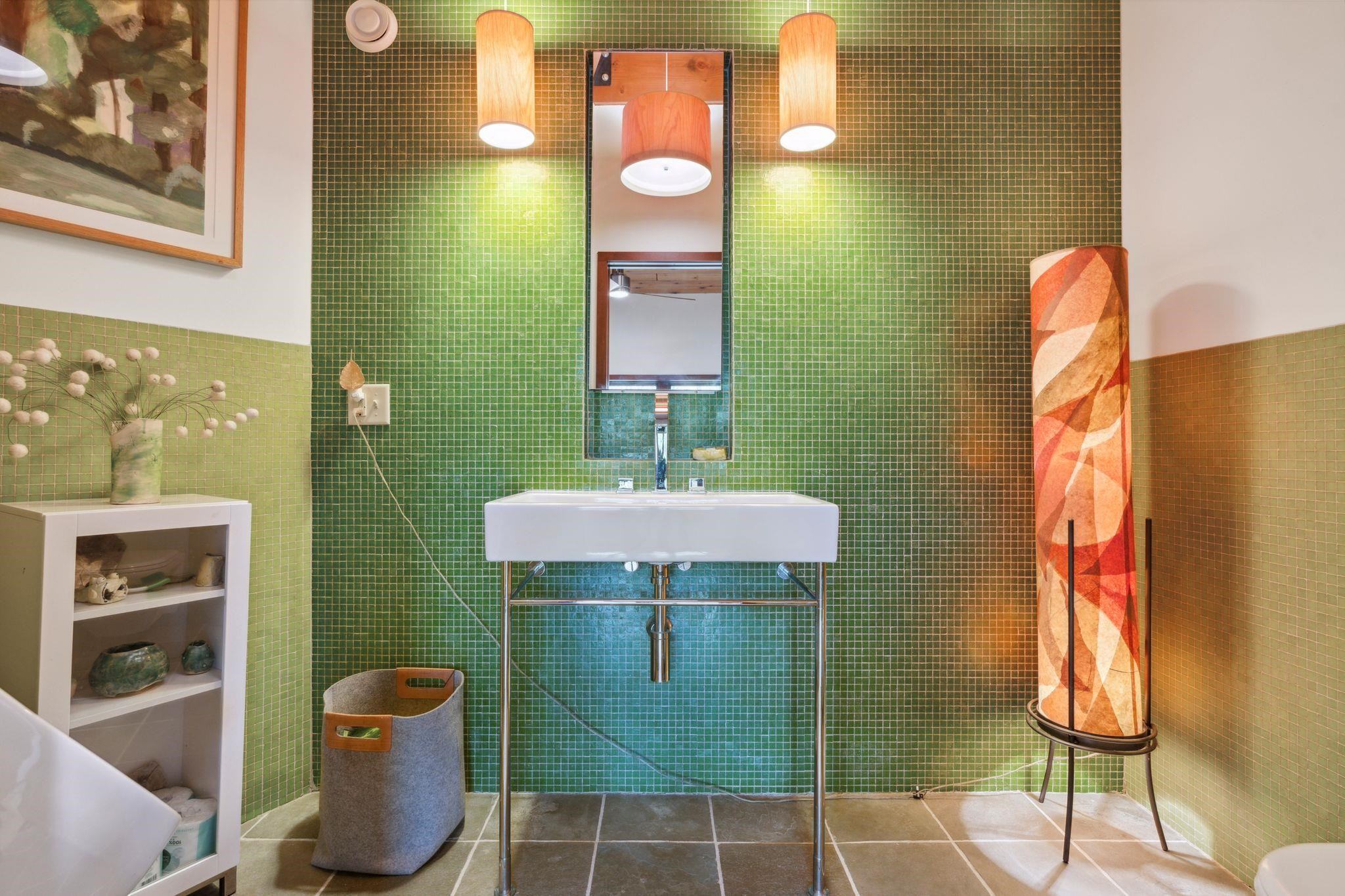 Hanover, New Hampshire 03755, United States, 4 Bedrooms Bedrooms, ,4 BathroomsBathrooms,Residential,Active,133488