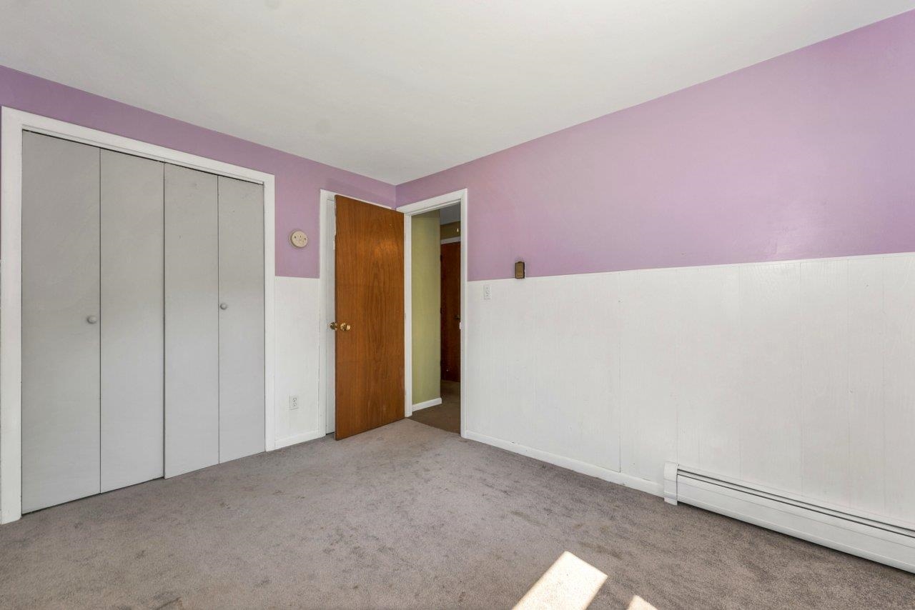 Rochester, New Hampshire 03867, United States, 4 Bedrooms Bedrooms, ,1 BathroomBathrooms,Residential,Pending,197849