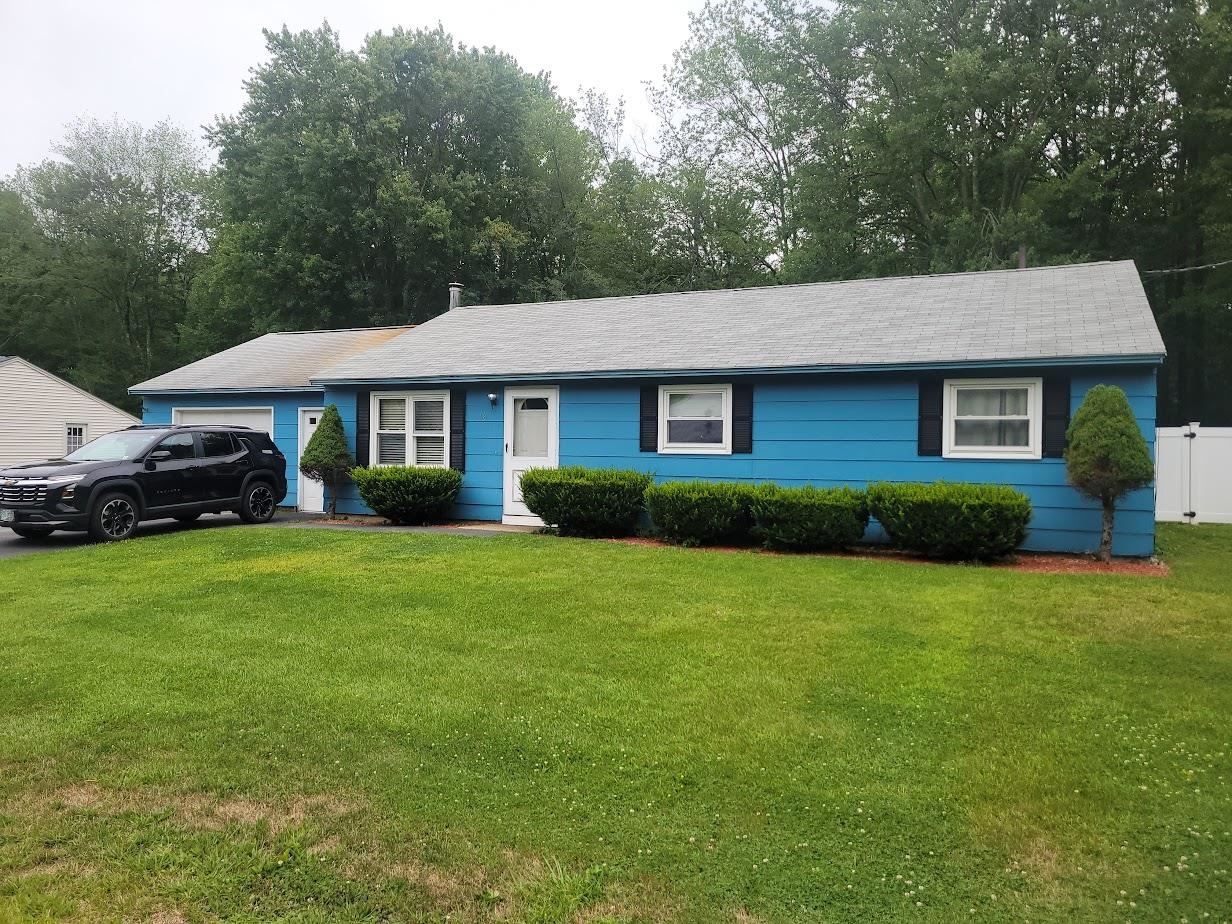 Rochester, New Hampshire 03867, United States, 4 Bedrooms Bedrooms, ,1 BathroomBathrooms,Residential,Pending,197849