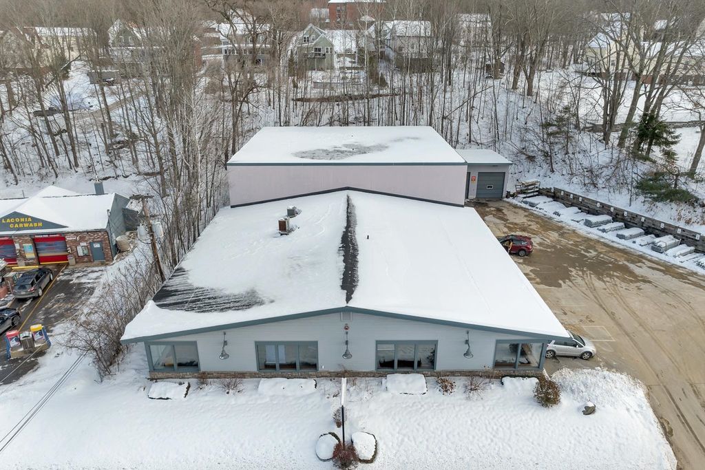 Photo of 935 Union Avenue, Laconia, NH 03246 (MLS # 5072190)