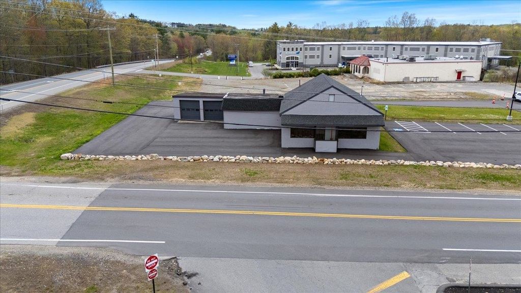 Photo of 415 Emerson Avenue, Hampstead, NH 03841 (MLS # 5088800)