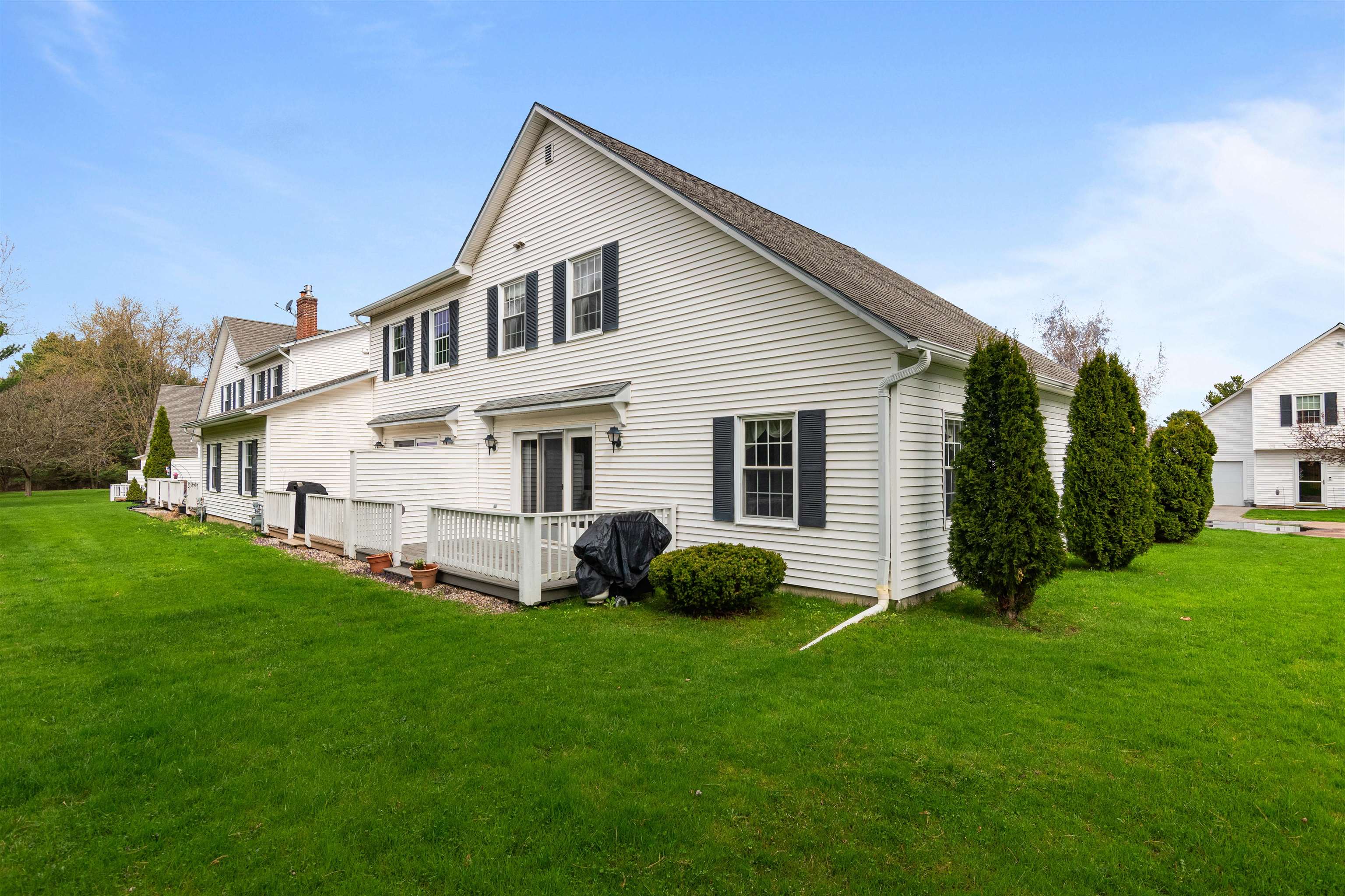 271 Eastview Circle 271