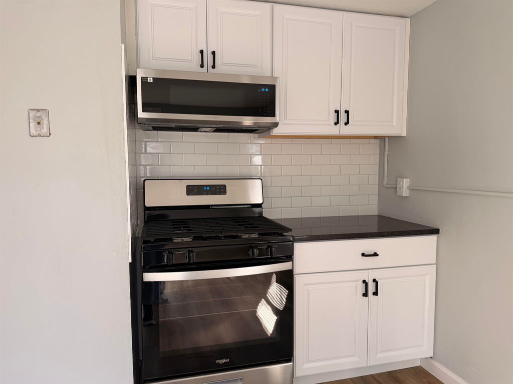 Photo of 42 Broadway Street #4, Pembroke, NH 03275 (MLS # 5083270)