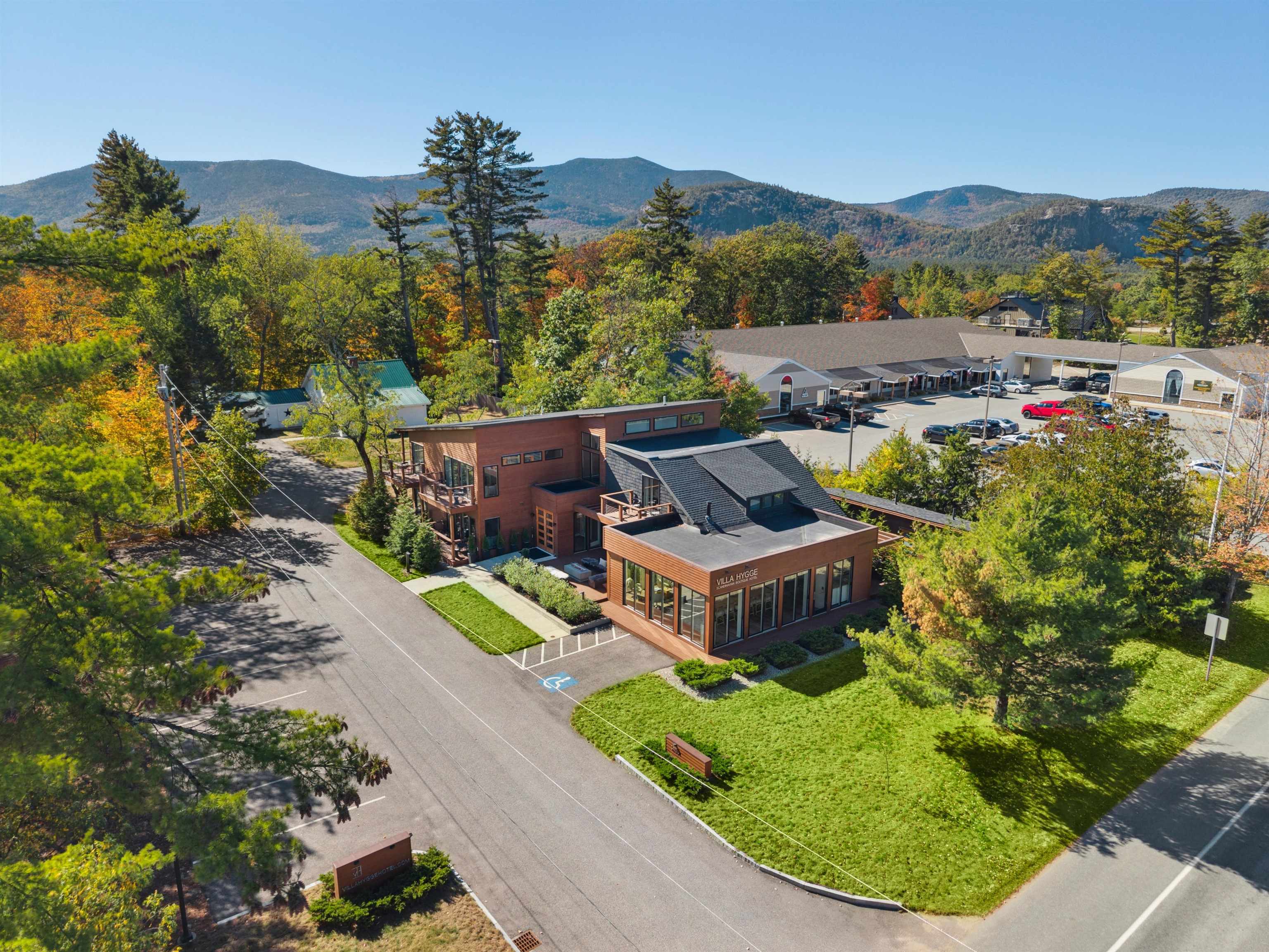 2906 White Mountain Highway