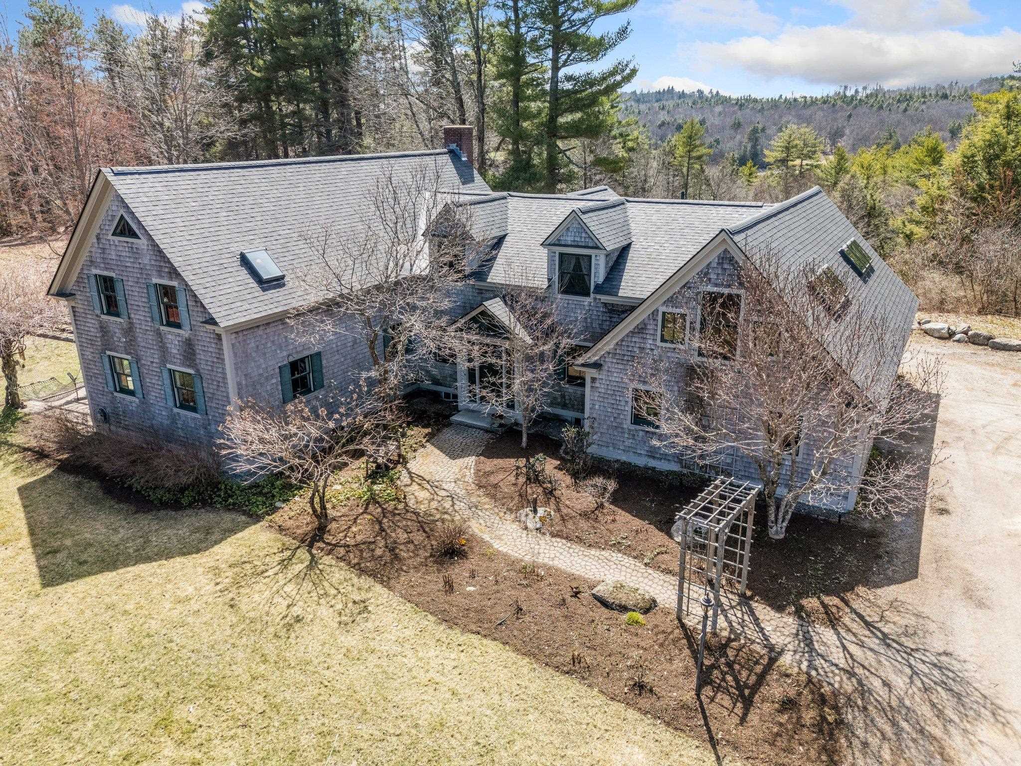 152 Windy Row