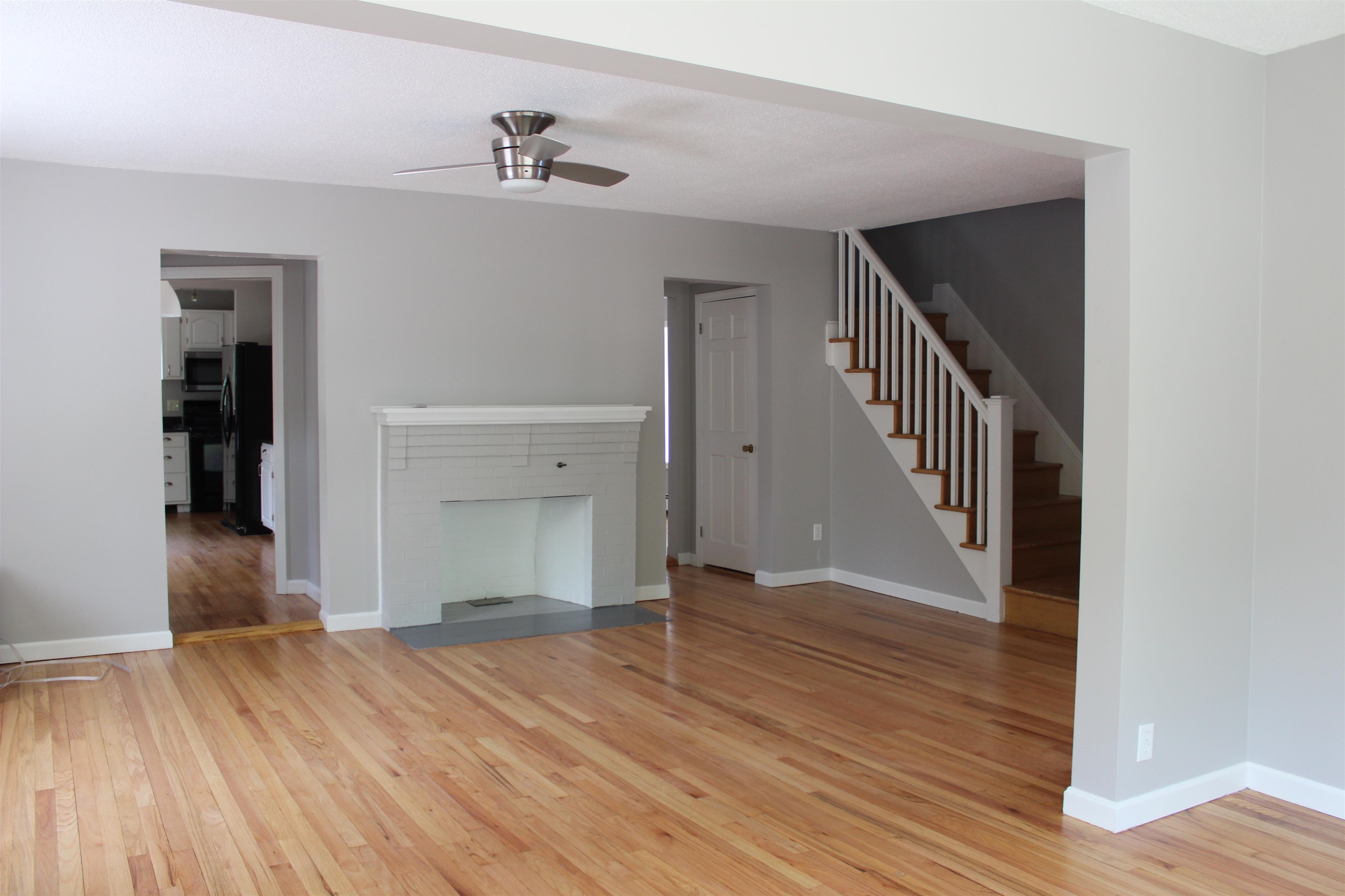 832 Maple Street