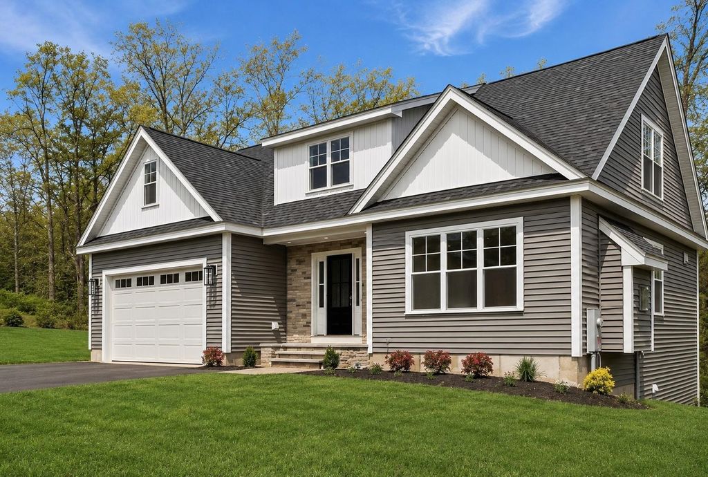 Photo of 68 Farmington Road, Nashua, NH 03060 (MLS # 5088776)