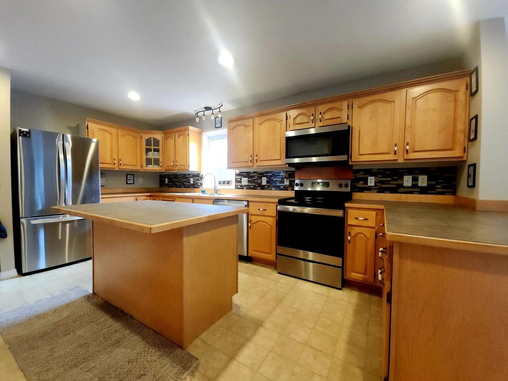 Photo of 8 Byrne Road, Northwood, NH 03261 (MLS # 5079921)