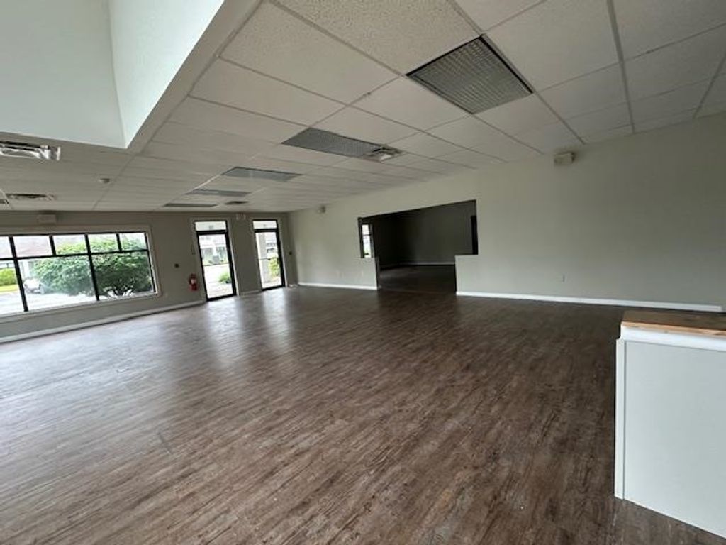 Photo of 71 NH-Route 101A, Amherst, NH 03031 (MLS # 5047490)