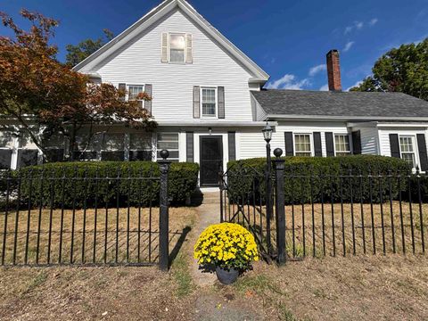 Photo of 308 Main Street, Fremont, NH 03044 (MLS # 5058789)