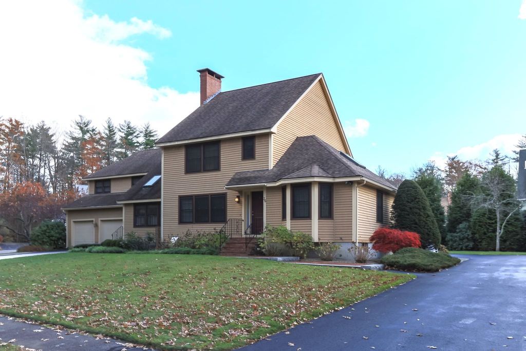 Photo of 36 Prentiss Way, Exeter, NH 03833 (MLS # 5068936)