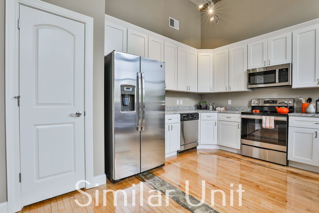 Photo of 670 North Commercial Street #35, Manchester, NH 03101 (MLS # 5063925)