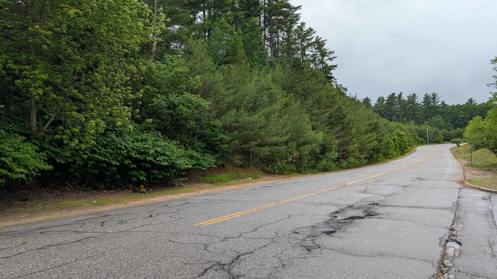 Photo of 500 Quality Drive, Hooksett, NH 03106 (MLS # 5047047)