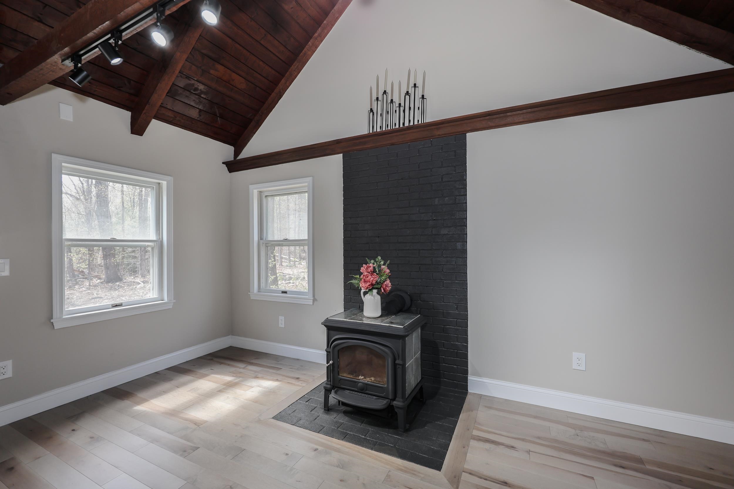 123 Prospect Hill Road