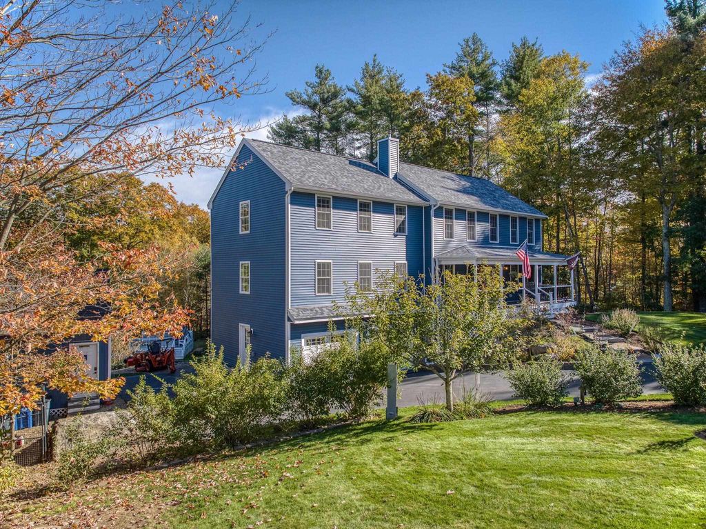 Photo of 4 Cobblestone Place, Merrimack, NH 03054 (MLS # 5083417)