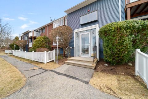 24 Seabury Avenue 24 Hampton NH 03842