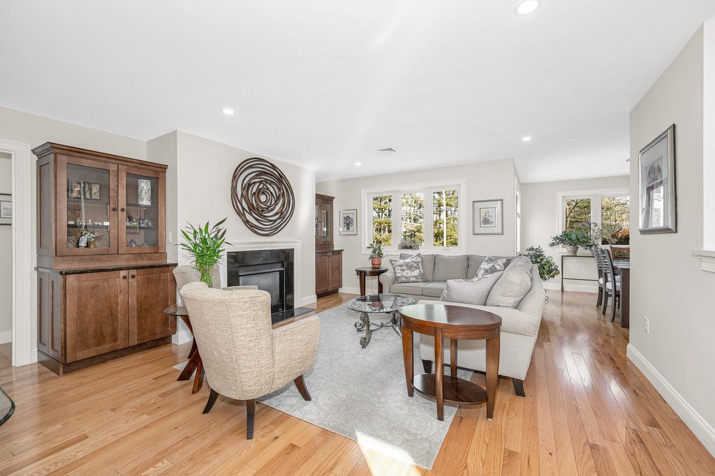 Photo of 4 Heather Court, Nashua, NH 03062 (MLS # 5073729)